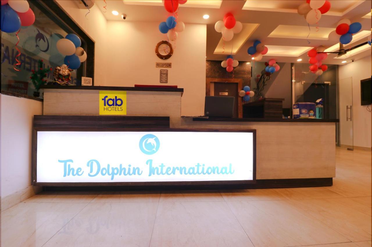 Fabexpress Dolphin International Near Delhi Airport Hotell New Delhi Exteriör bild